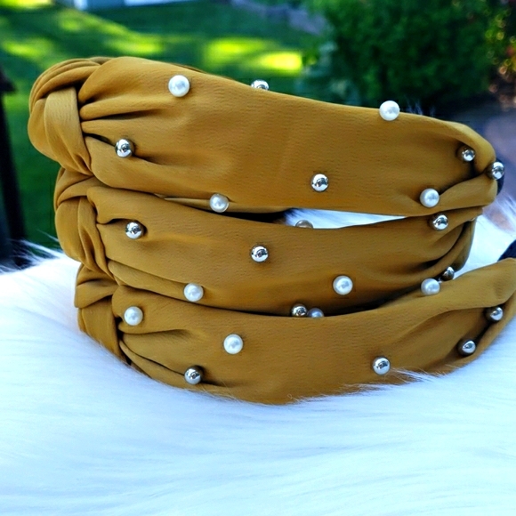 Beaded Pearl Knot Headband in Yellow - Picture 2 of 4